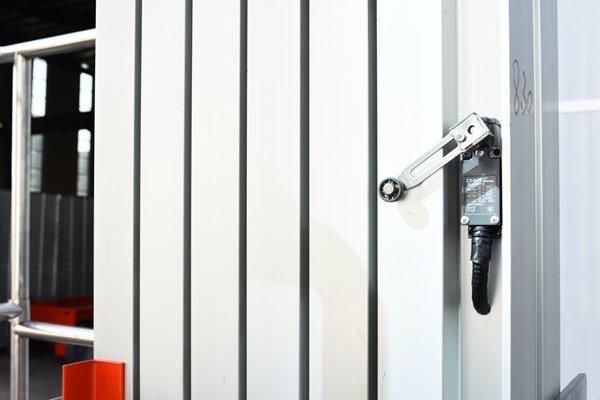 单柱铝合金升降机