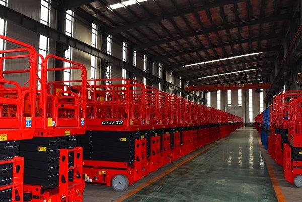 全自行式高空作业平台